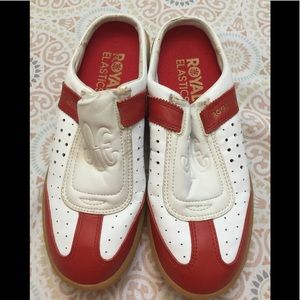 Royal Elastics slip on sneakers red white Sz. 8